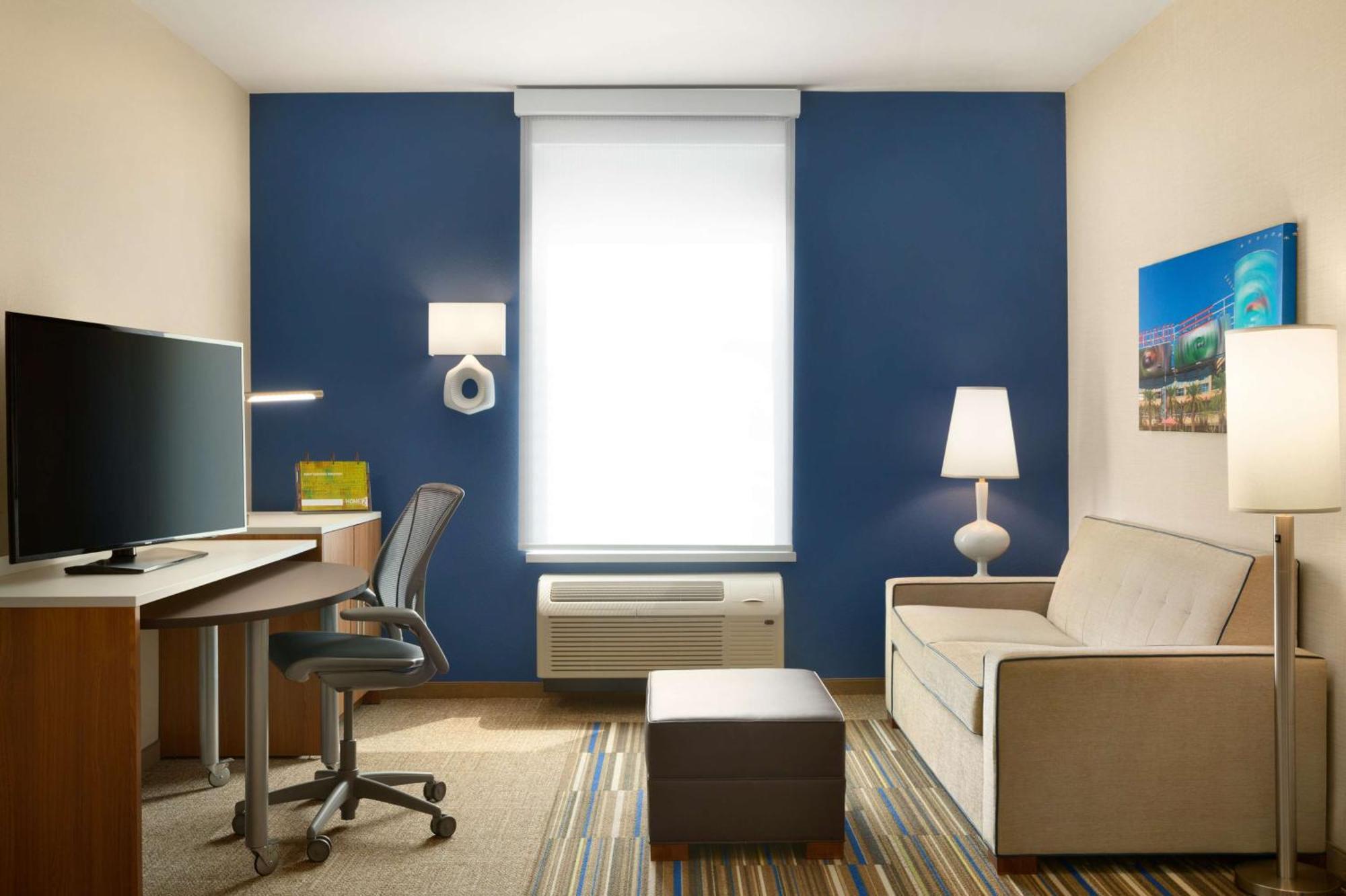 Home2 By Hilton Westgate Hotel Glendale