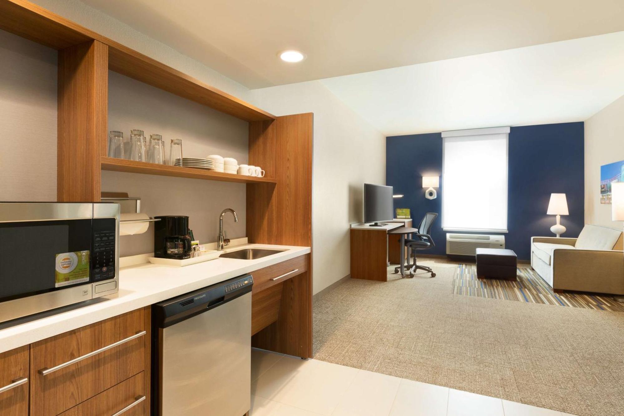 Home2 By Hilton Westgate Hotel 3*